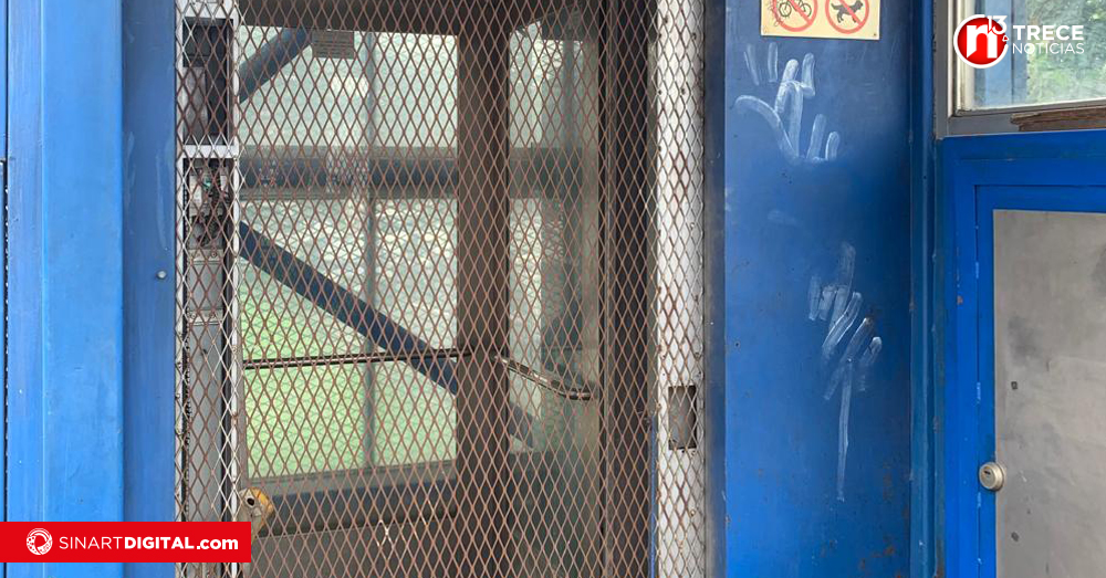 Ascensores en puentes peatonales tienen dos años sin funcionar