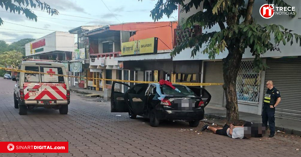 Asaltantes golpean a empleados y roban dinero de supermercado