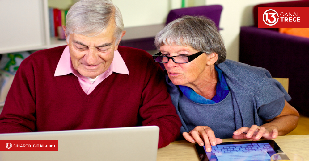 “Tu banca a un clic” capacita a 300 adultos mayores en uso seguro del internet 