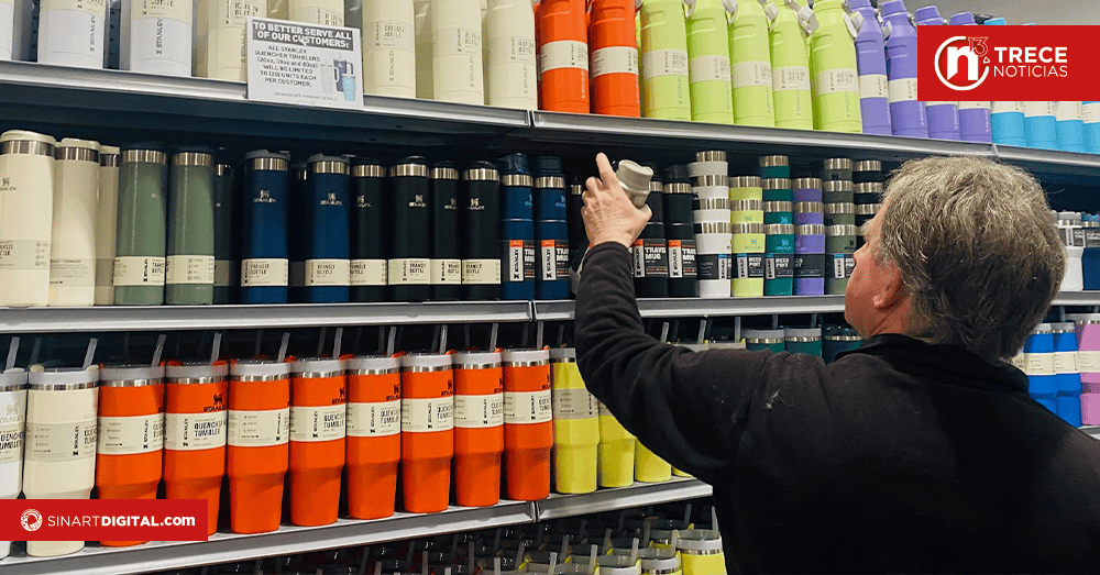 Retiran del mercado millones de tazas Stanley por quemaduras