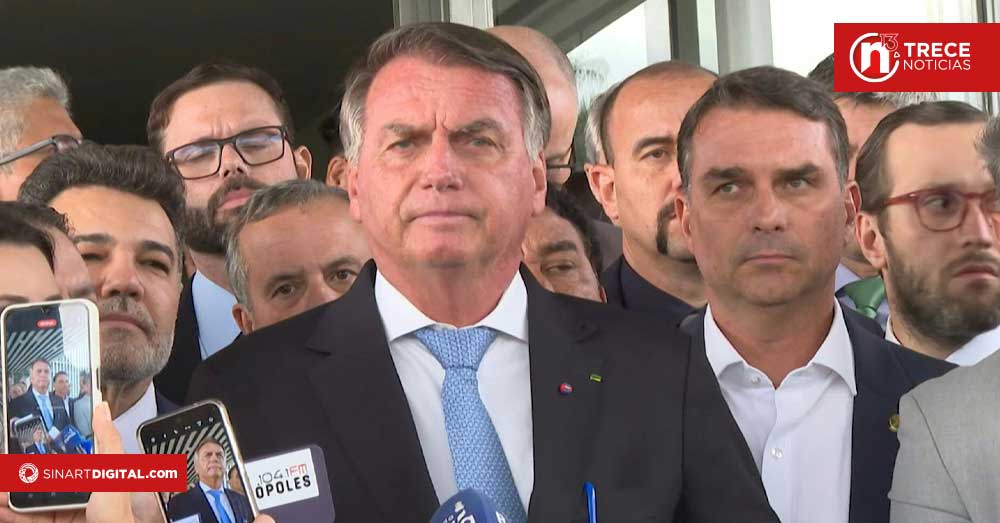 Jair Bolsonaro niega haber autorizado "deepfake" suyo en la campaña de su hijo en Brasil