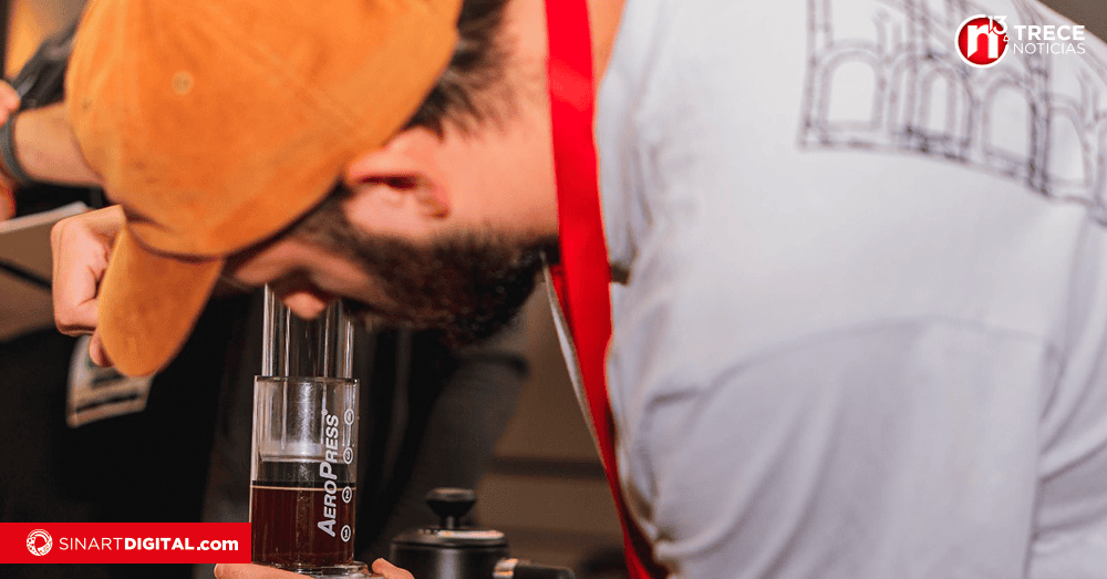 Nueve finalistas buscan preparar mejor taza de café en 1.º Campeonato Nacional de Aeropress