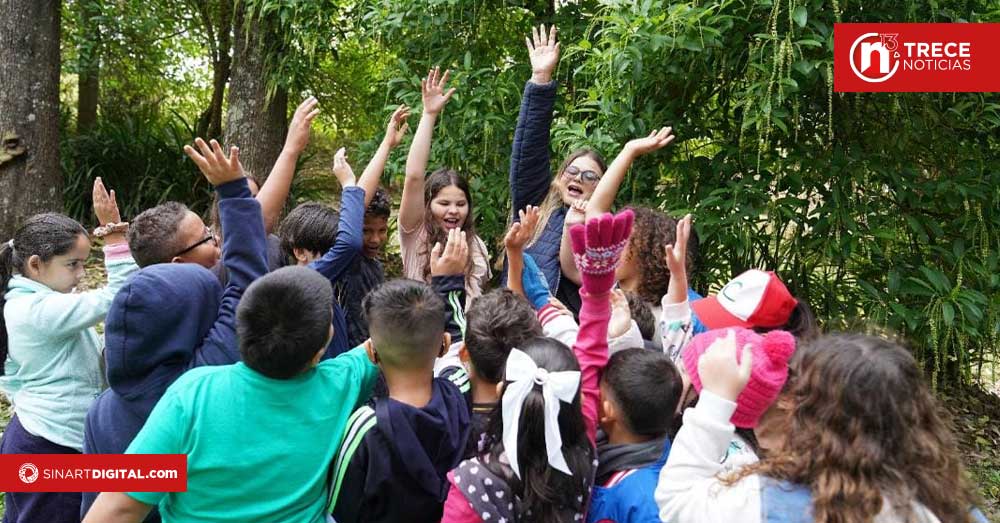 Campamento gratuito une fútbol y los valores con la educación financiera