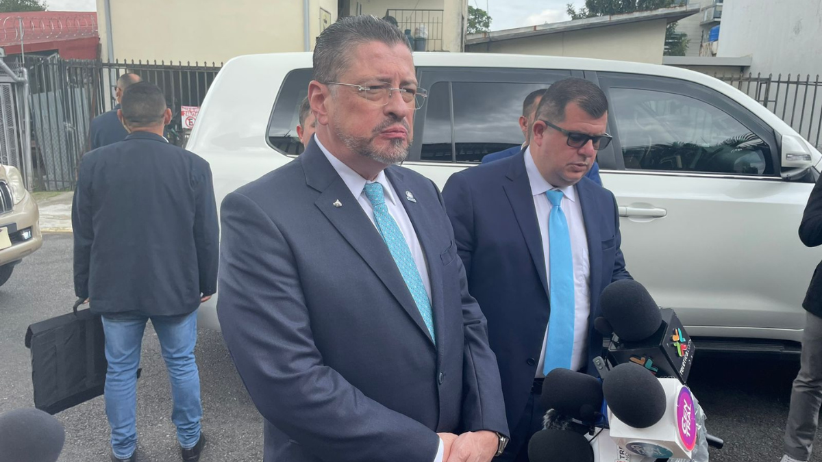 Rodrigo Chaves responde a citación de la fiscalía por, presunta amenaza de muerte de exabogada de la CIDH