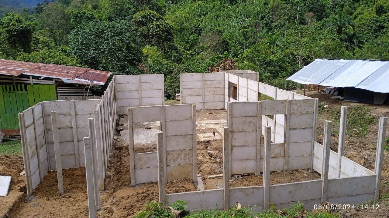 Avanza construcción de puesto de salud en territorio Ñari, Chirripó