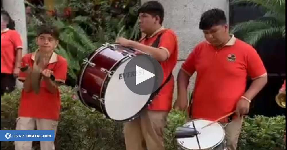 Cimarrona estudiantil alegra ambiente en el mes de la Patria