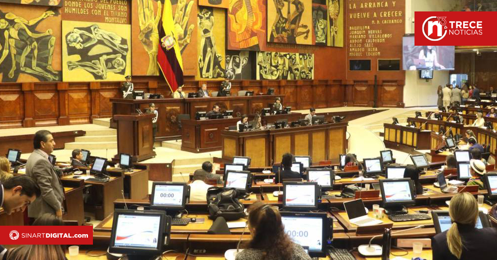 Congreso de Ecuador aprueba instalación de bases militares extranjeras