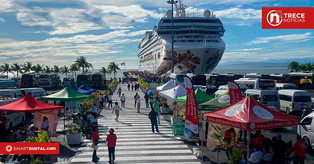 8200 turistas tocaron suelo tico este miércoles, visitantes aprovechan temporada de cruceros 