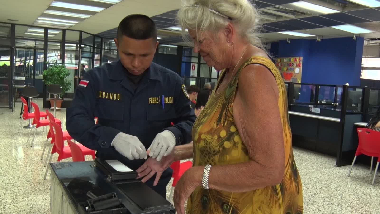 Miles de costarricenses pierden cita para toma de huellas dactilares