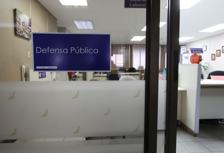 ¿Quién es la mujer detenida hoy por robar cosméticos en farmacias?