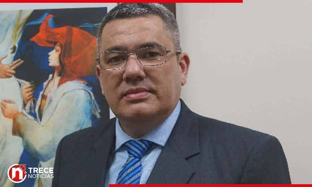 Banca para el Desarrollo suspende con goce de salario a su director 