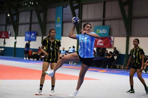 Desamparadeñas golean en el balonmano de los Juegos Nacionales 