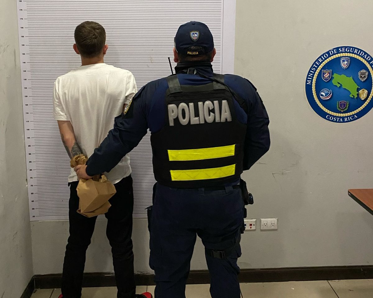 Policía detuvo a dos sicarios que dispararon contra casa en Pavas