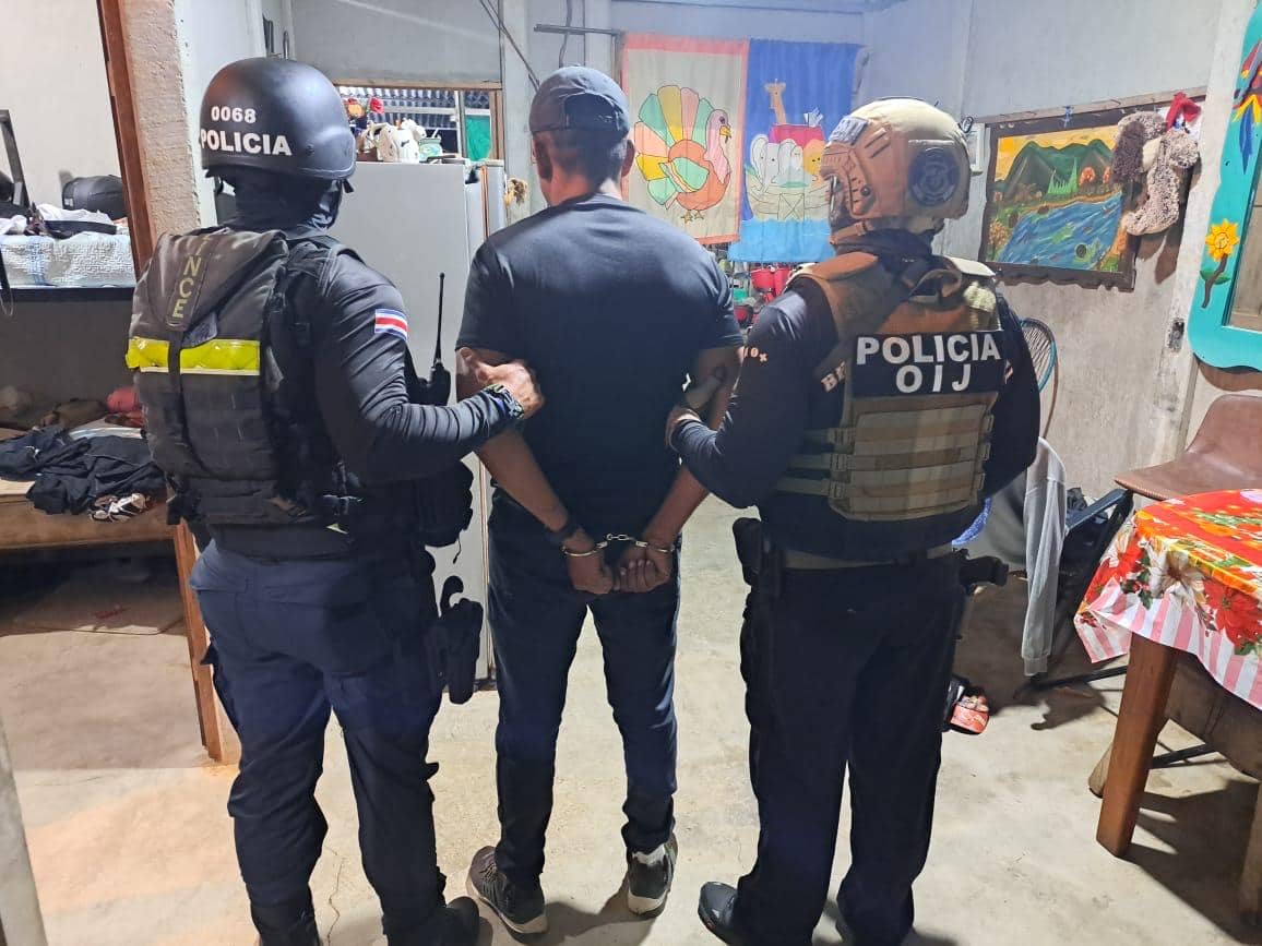 OIJ vincula a tres policías con robo de cocaína en Limón