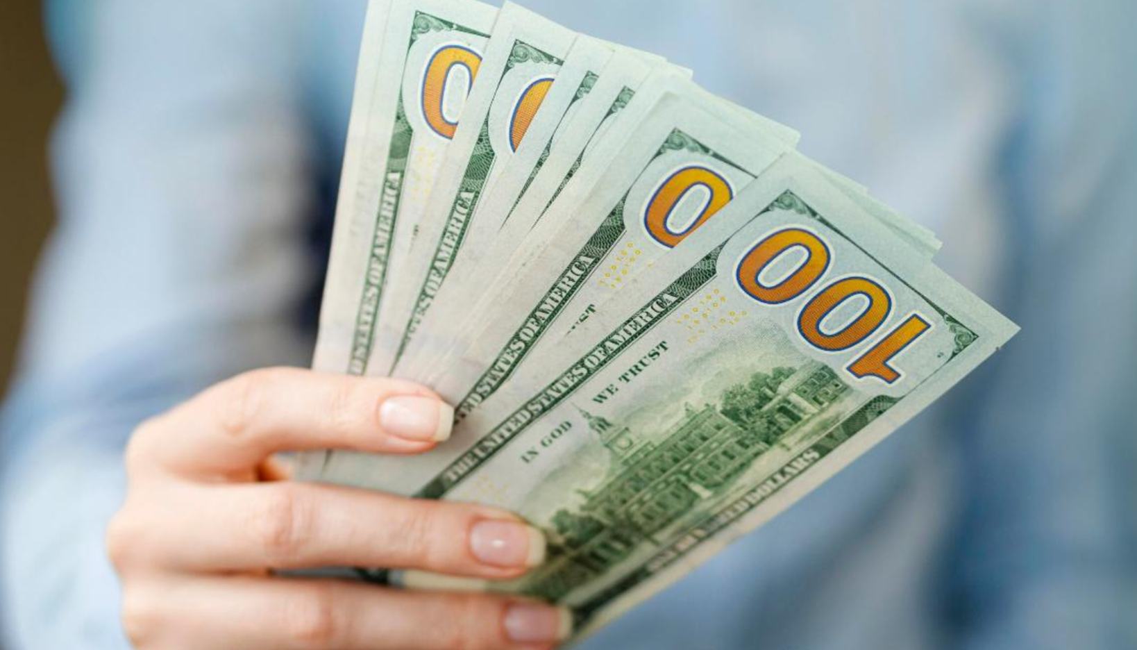 Baja en el tipo de cambio genera crecimiento en préstamos en dolares 