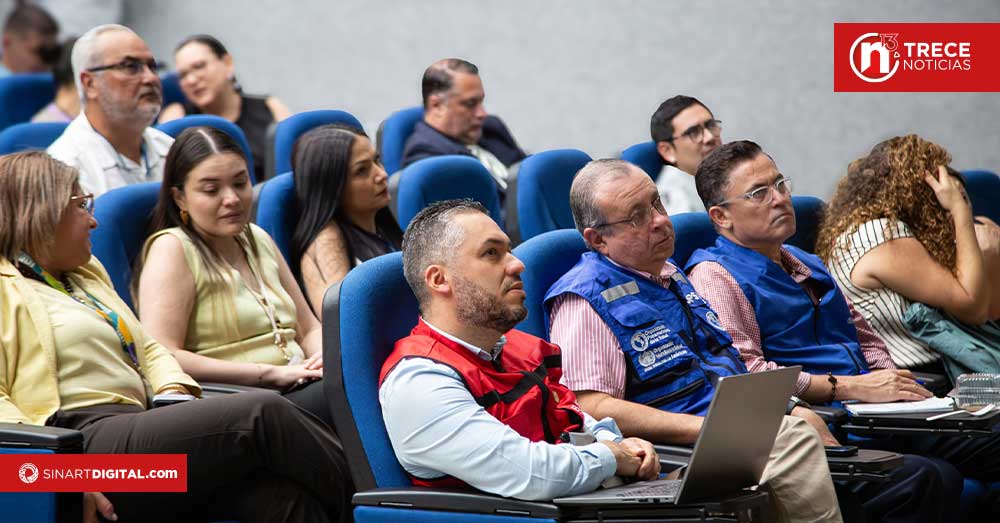 Expertos de la OPS conocen estrategia de la CCSS para fortalecer la atención en ebáis
