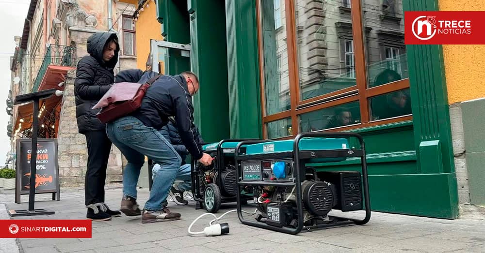 Al menos un millón de ucranianos sin electricidad tras ataques aéreos rusos