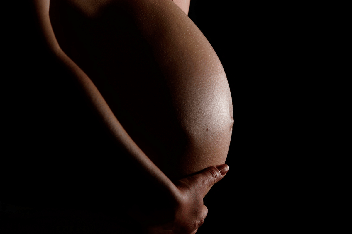 Embarazos en menores de edad: alarmante situación en Costa Rica según cifras del INEC