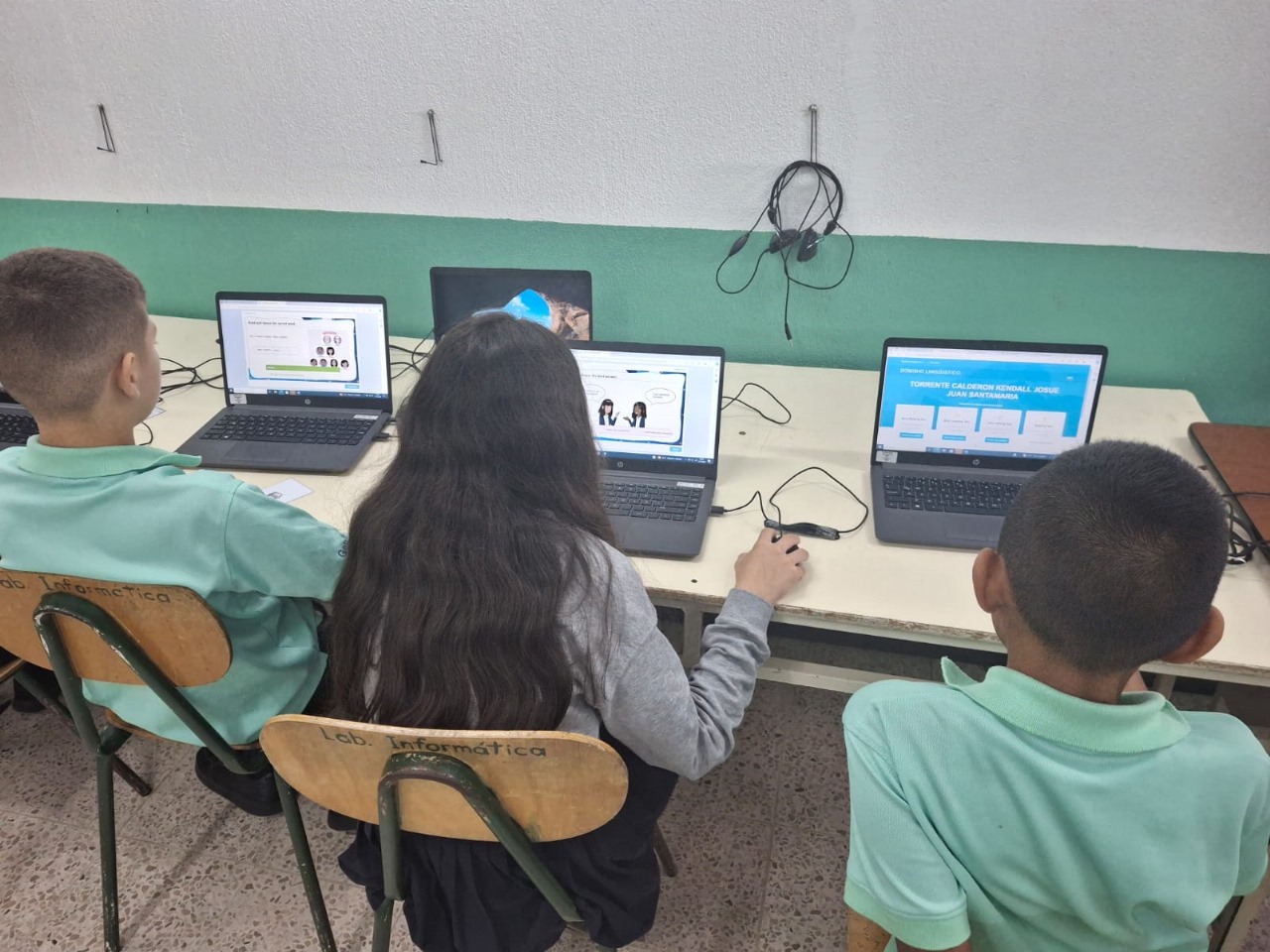 UCR aplicará pruebas de idiomas a 25,000 estudiantes en todo el país