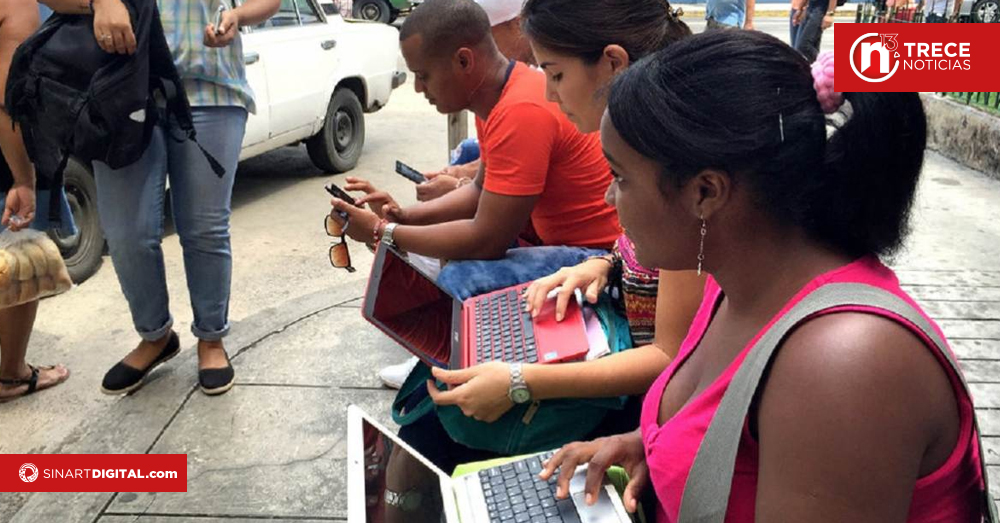 Universitarios protestan en Cuba contra las nuevas tarifas de internet móvil