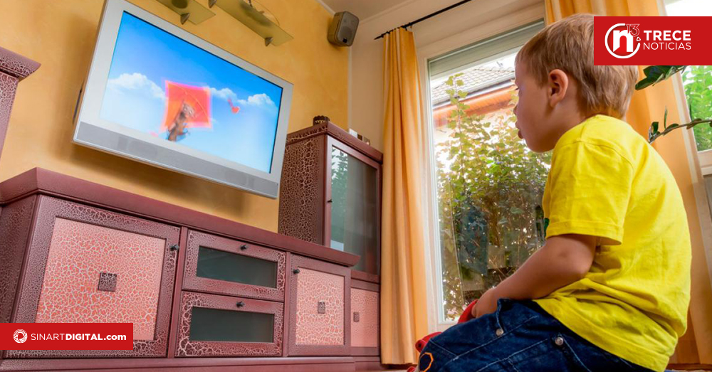 Exceso de tiempo frente a pantallas en la infancia aumentaría riesgo de enfermedades cardiometabólicas