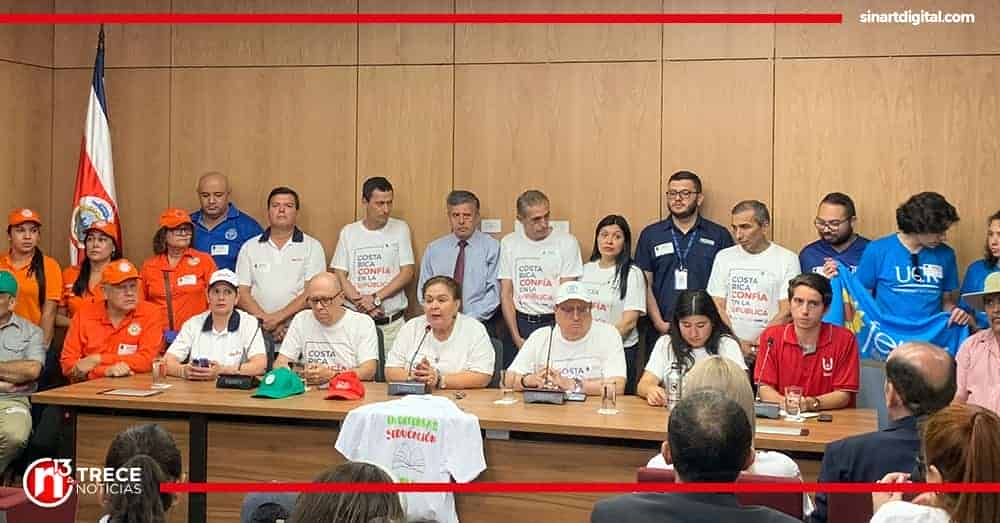 Sindicatos y estudiantes piden declarar educación en estado de emergencia