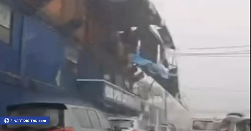 Estadio Fello Meza destechado por fuertes vientos