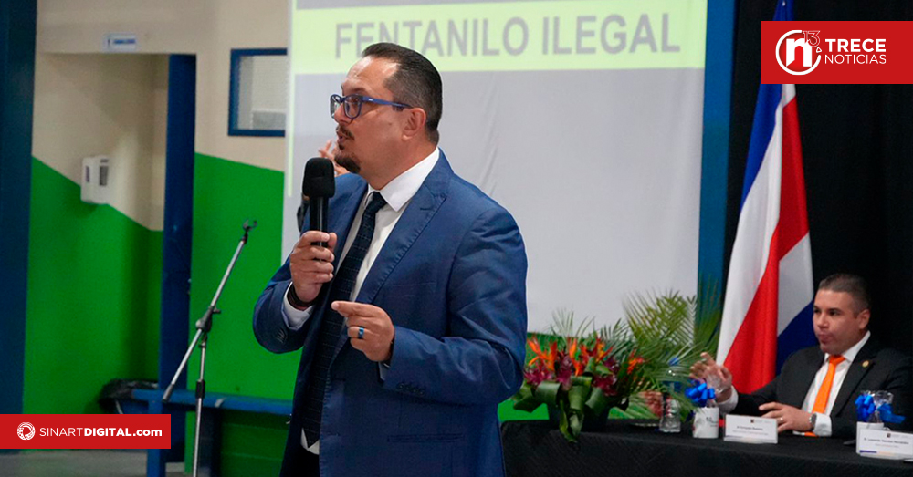 “El fentanilo mata” advirtieron las autoridades esta mañana a jóvenes de Hatillo 