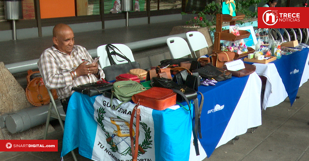 Feria de emprendedores migrantes visitó el INS 