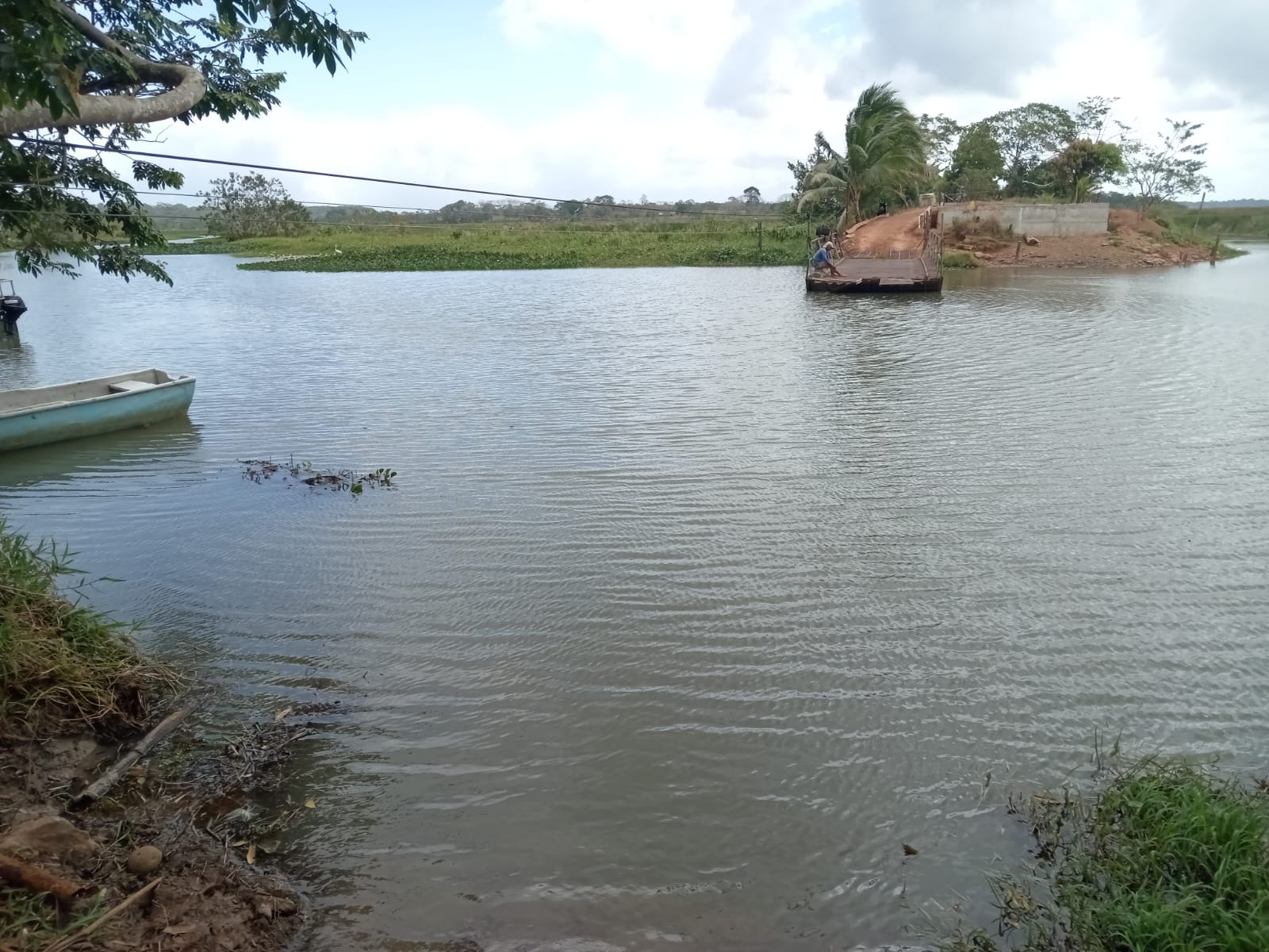 MOPT emprenderá acciones legales contra operadores de ferry ilegal en Los Chiles