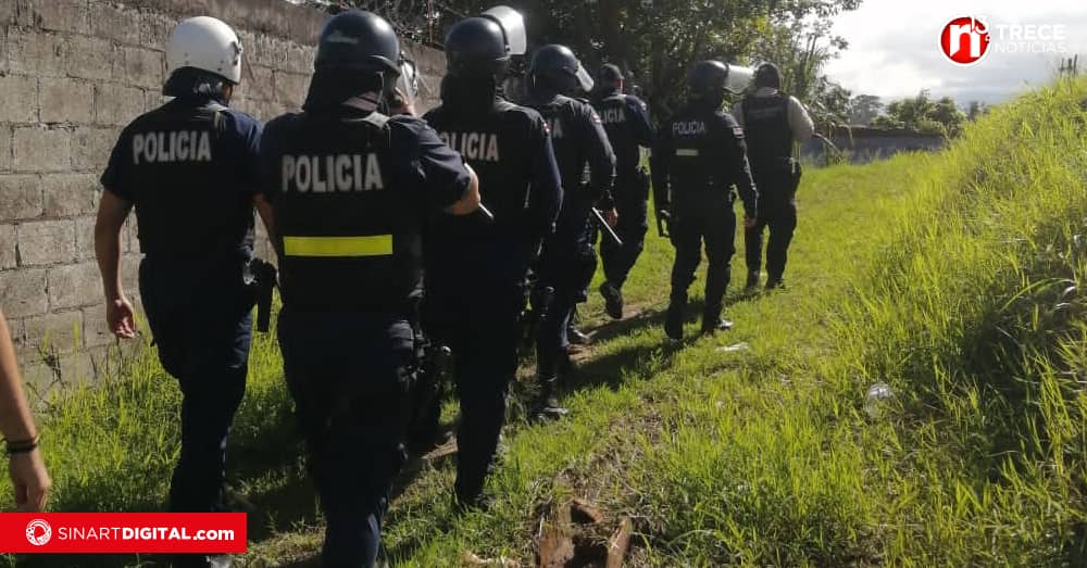 Fiscalía y municipalidades demuelen búnkers en San José