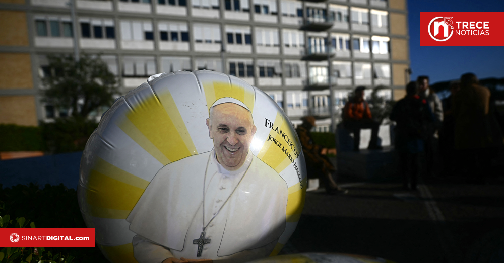 Tras 18 días hospitalizado, ¿qué se sabe de la salud del papa Francisco?