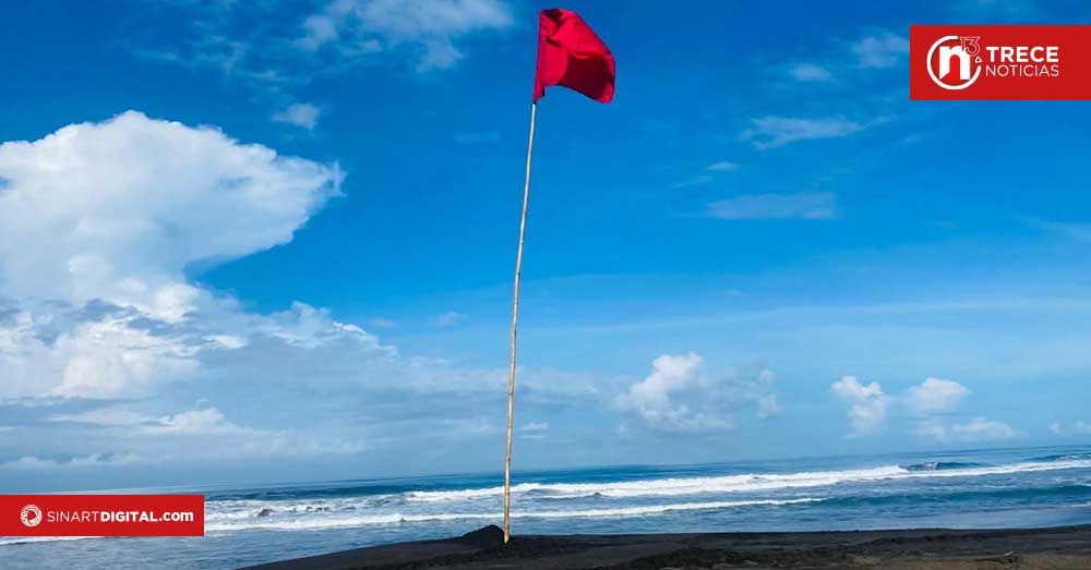 Fuerte oleaje mantiene playas restringidas en Garabito