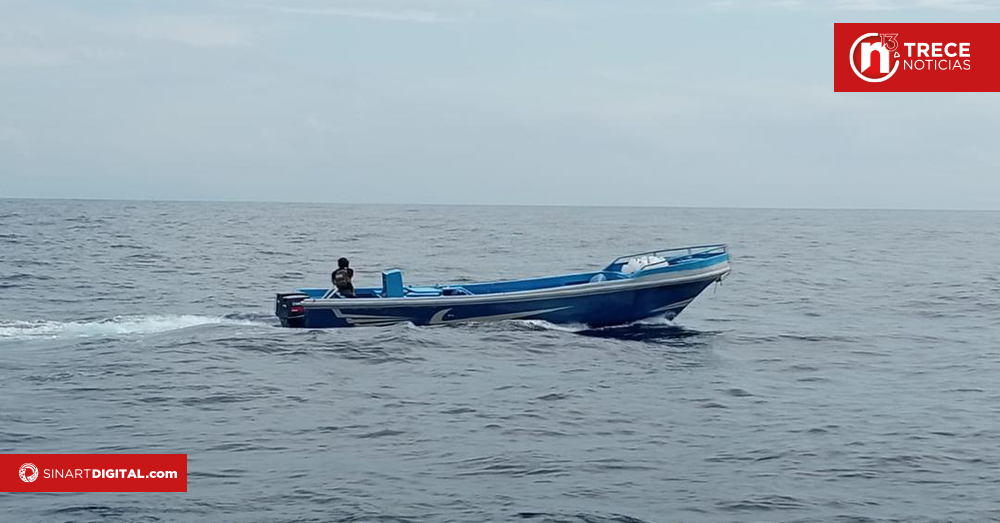 Guardacostas detienen lancha con aparente cocaína en el Pacífico Sur