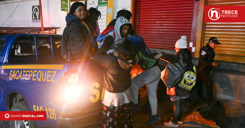 Un millar de evacuados en Guatemala por erupción del volcán de Fuego