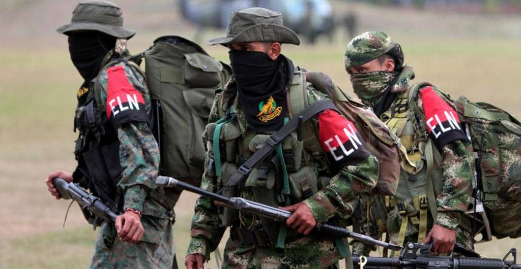 Colombia suspende diálogo con ELN tras violenta jornada que deja más de 30 muertos