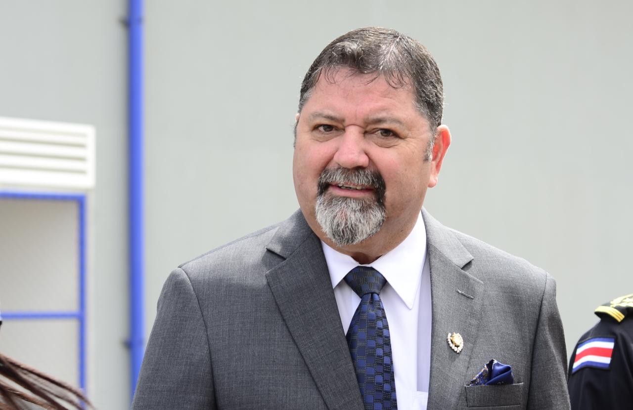 Exministro ante asesinato de mamá e hija por publicaciones en redes: 'Es algo nunca antes visto'