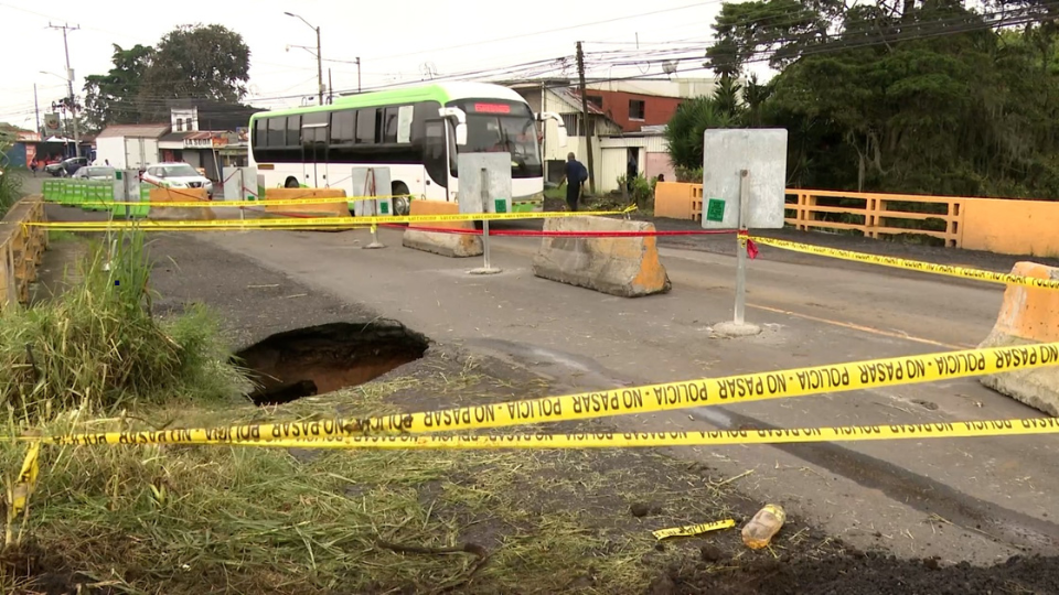 Acciones en el puente de Taras garantizan flujo vehicular en Cartago