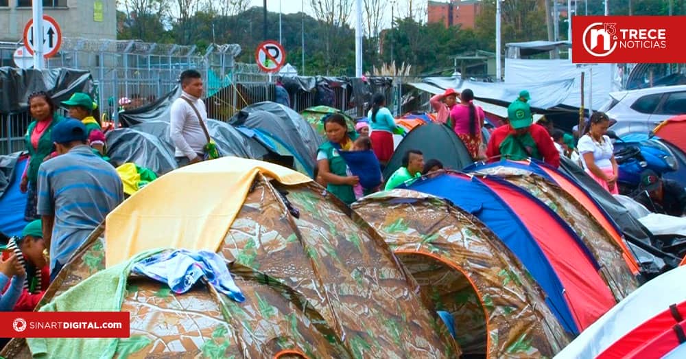 Miles de indígenas acampan en Bogotá y exigen reunirse con el gobierno de Colombia