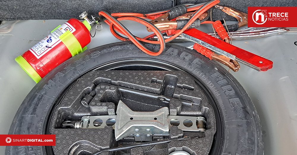 Si va de vacaciones recuerde llevar el kit de emergencia de su vehículo, no portarlo le podría costar ¢26.000