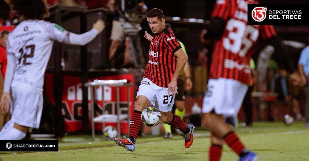 Alajuelense esta noche por redención en CONCACAF