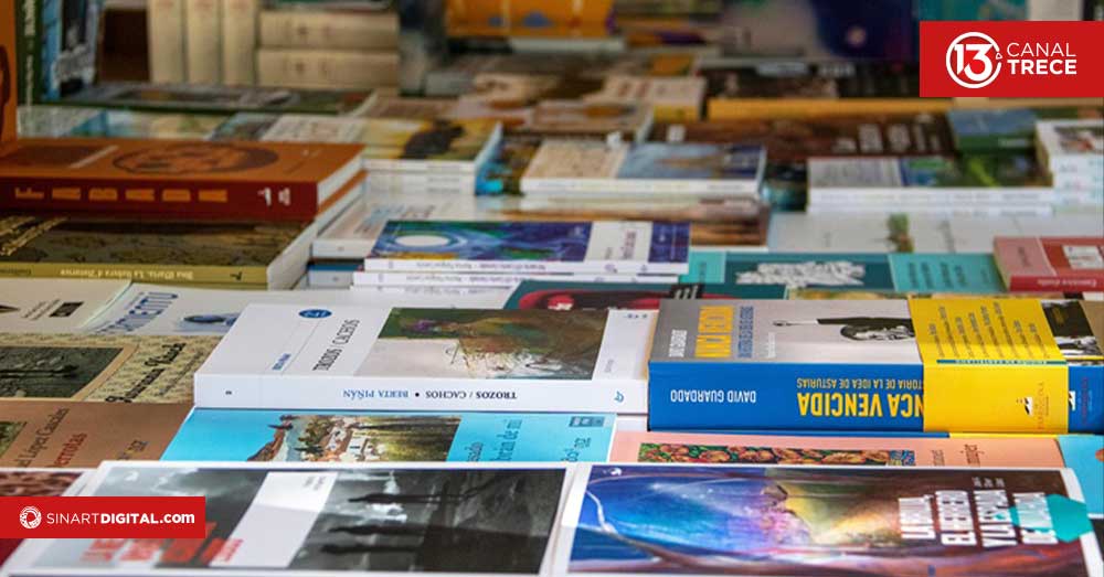 Autores costarricenses promocionan sus obras 