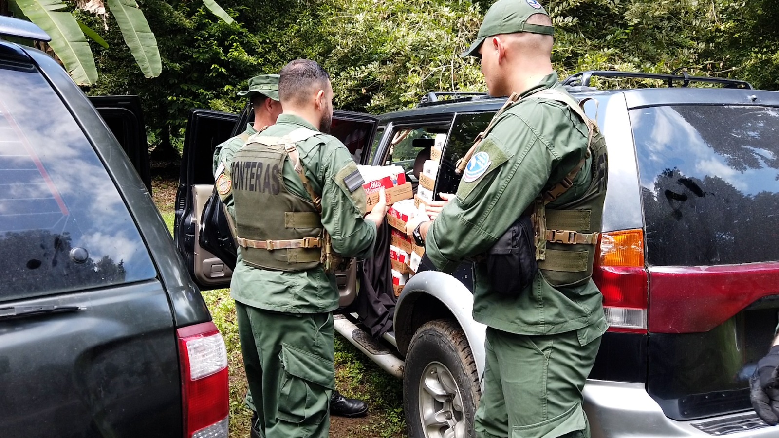 Sujetos intentaron meter al país licor de contrabando, valorado en ¢11 millones 