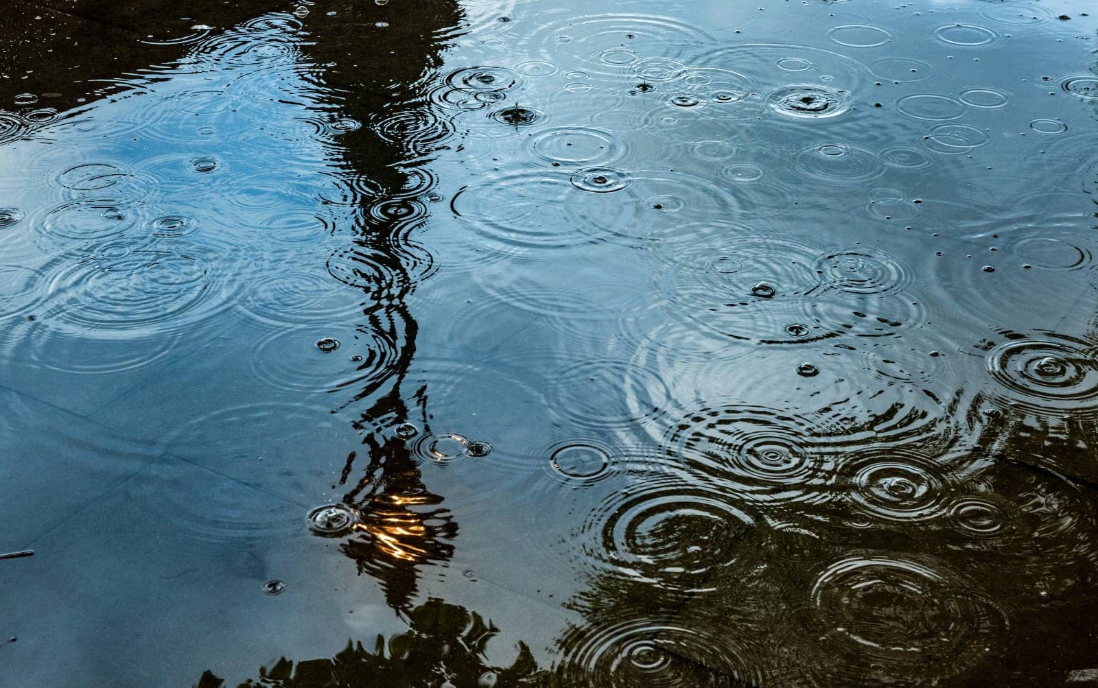 IMN pronostica un lunes con fuertes aguaceros