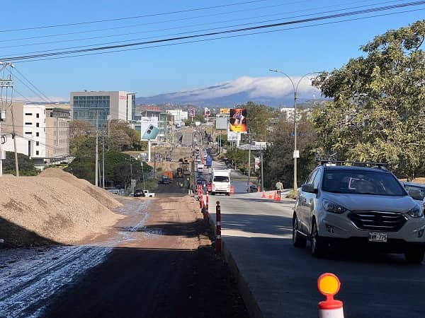 Hoy inició la construcción de otro puente modular frente al aeropuerto en Alajuela