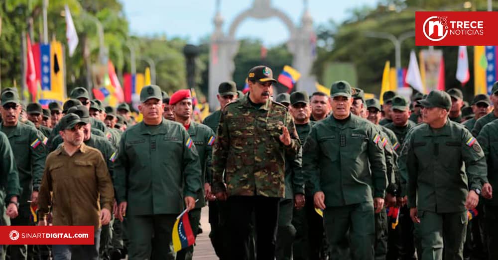 Maduro ordena ejercicios militares con 150.000 efectivos en Venezuela