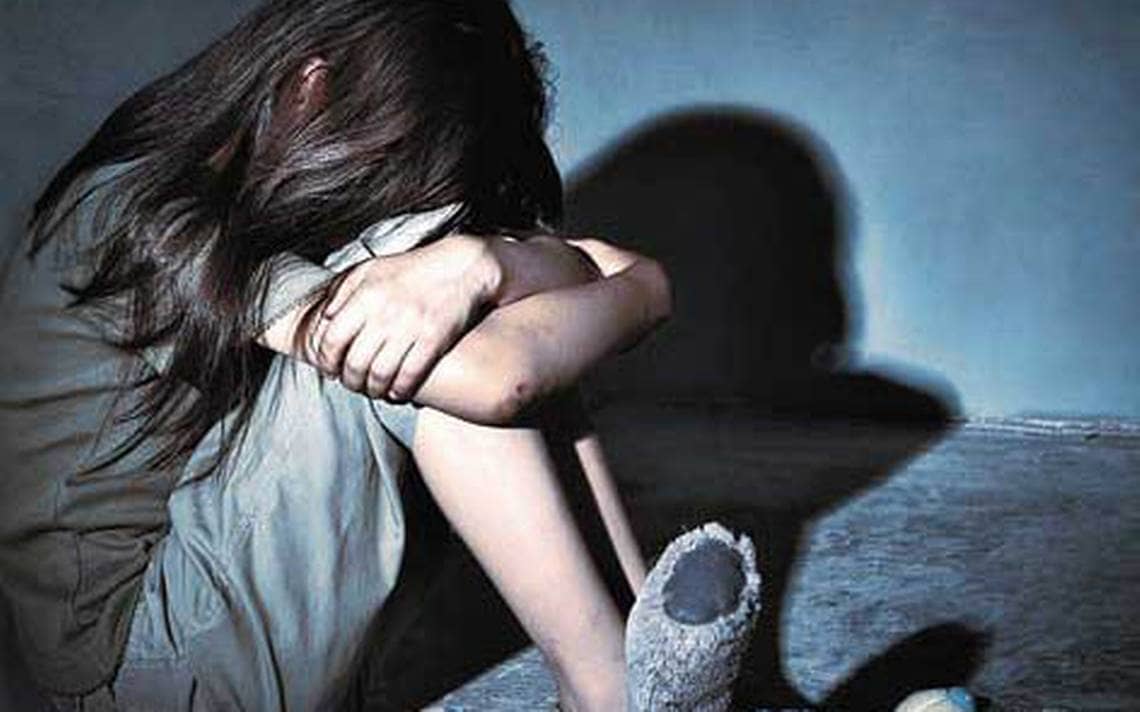 Mamá fracturó las costillas a su hija de 5 años 