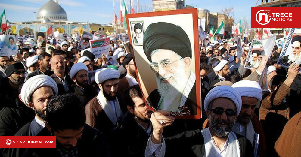 Miles de personas se manifiestan en Teherán contra Israel, según televisión iraní