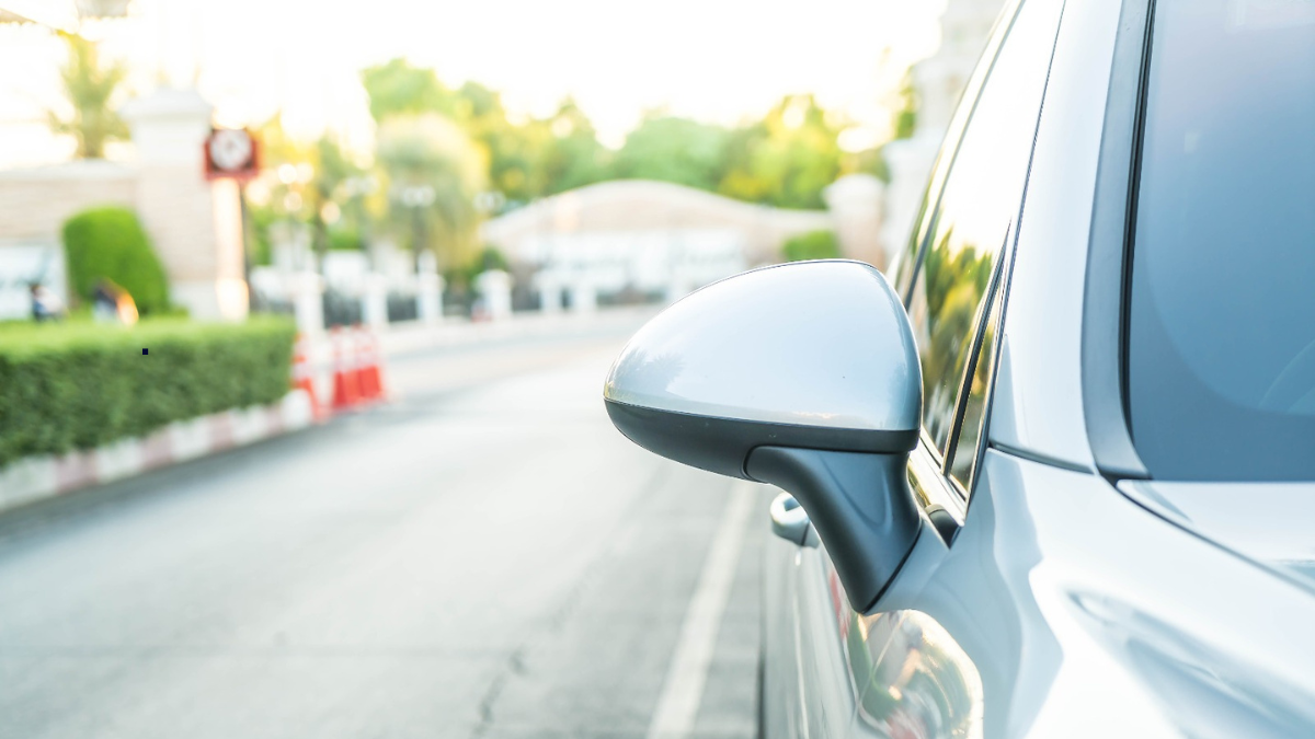 Hacienda estima que 1.6 millones de vehículos pagarán menos por el marchamo 2025