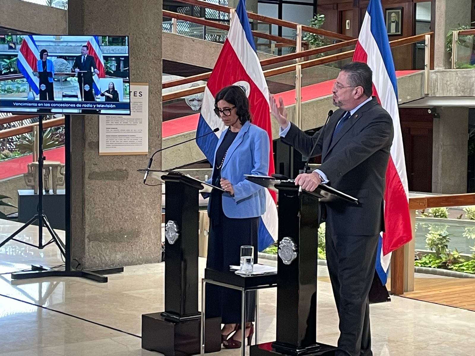 Histórico concurso de frecuencias de Radio y TV en Costa Rica